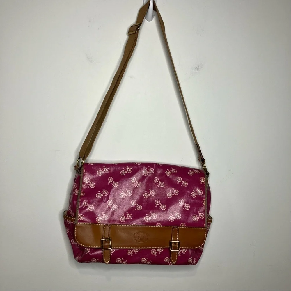Fossil coated canvas messenger bag pink bicycle‎ print leather trim